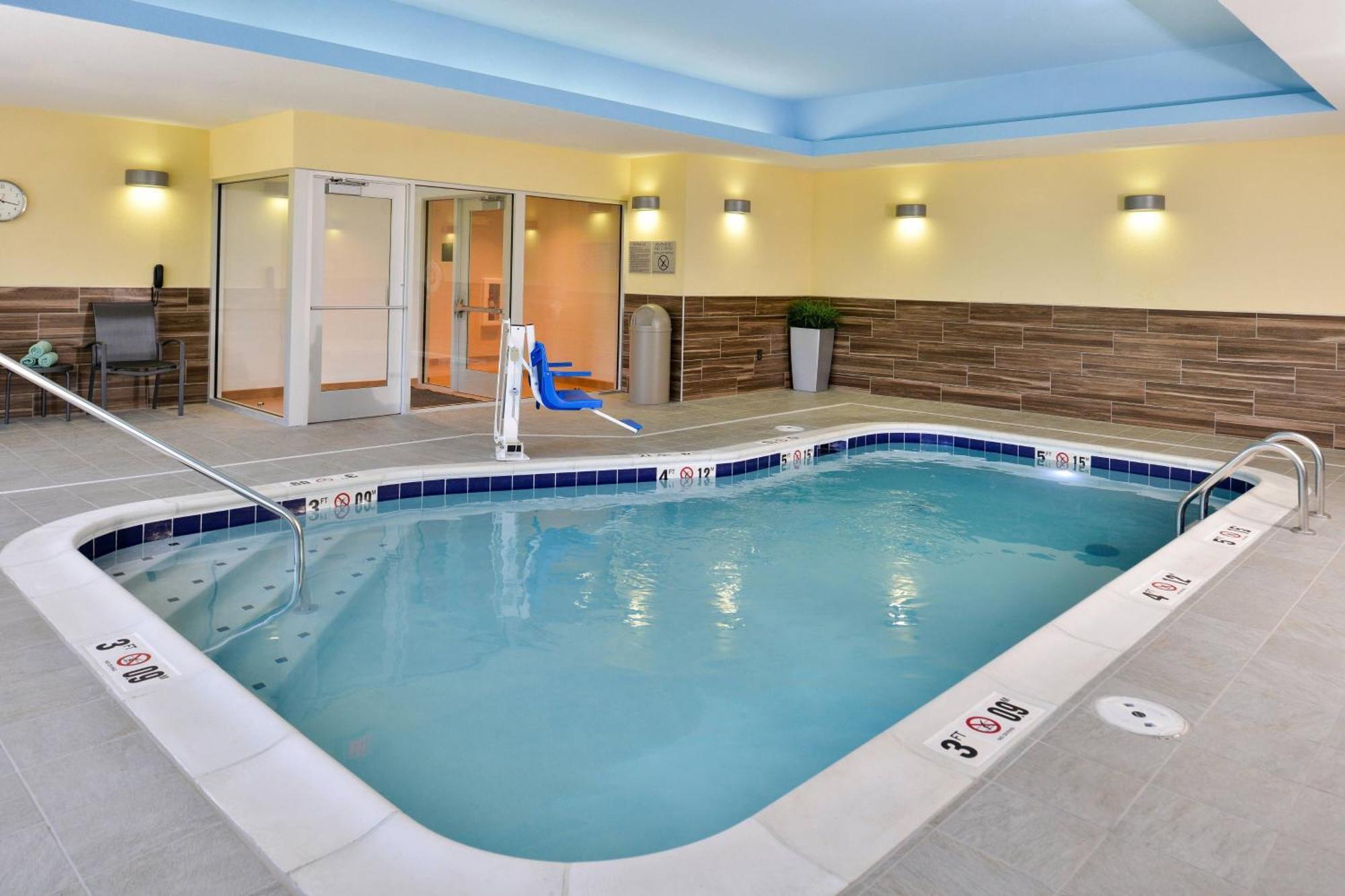 Fairfield Inn & Suites By Marriott St. Joseph Buitenkant foto